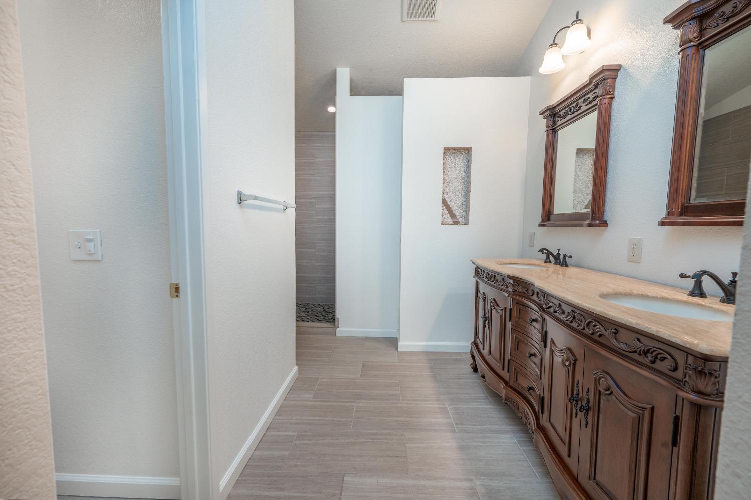 Detail Gallery Image 34 of 48 For 4613 Sun Stone Ct, Salida,  CA 95368 - 3 Beds | 2/1 Baths