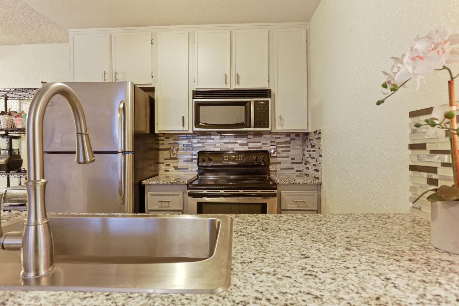 Detail Gallery Image 16 of 41 For 4000 Fara Biundo Dr #7,  Modesto,  CA 95355 - 2 Beds | 2 Baths