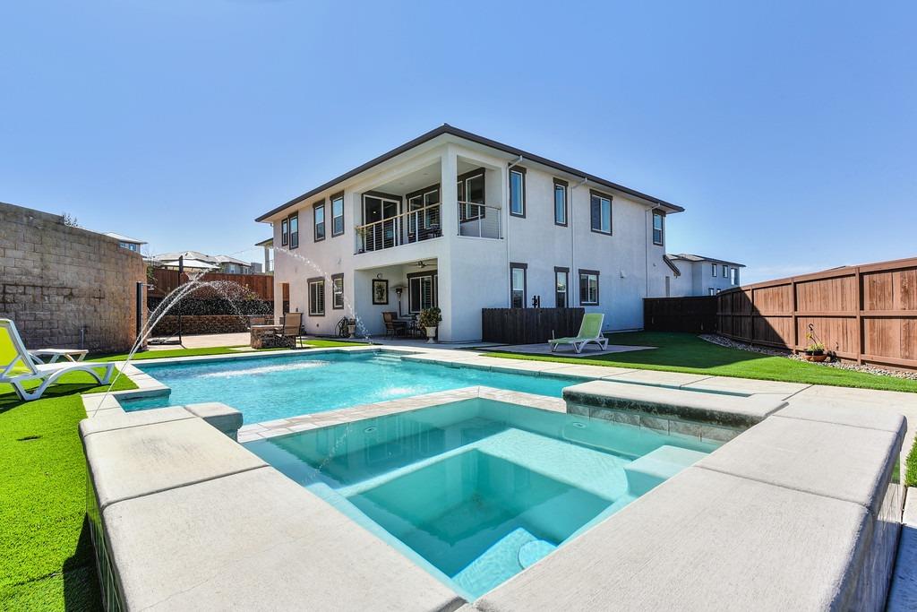 Detail Gallery Image 27 of 36 For 5011 Murieta Pl, El Dorado Hills,  CA 95762 - 5 Beds | 4/1 Baths