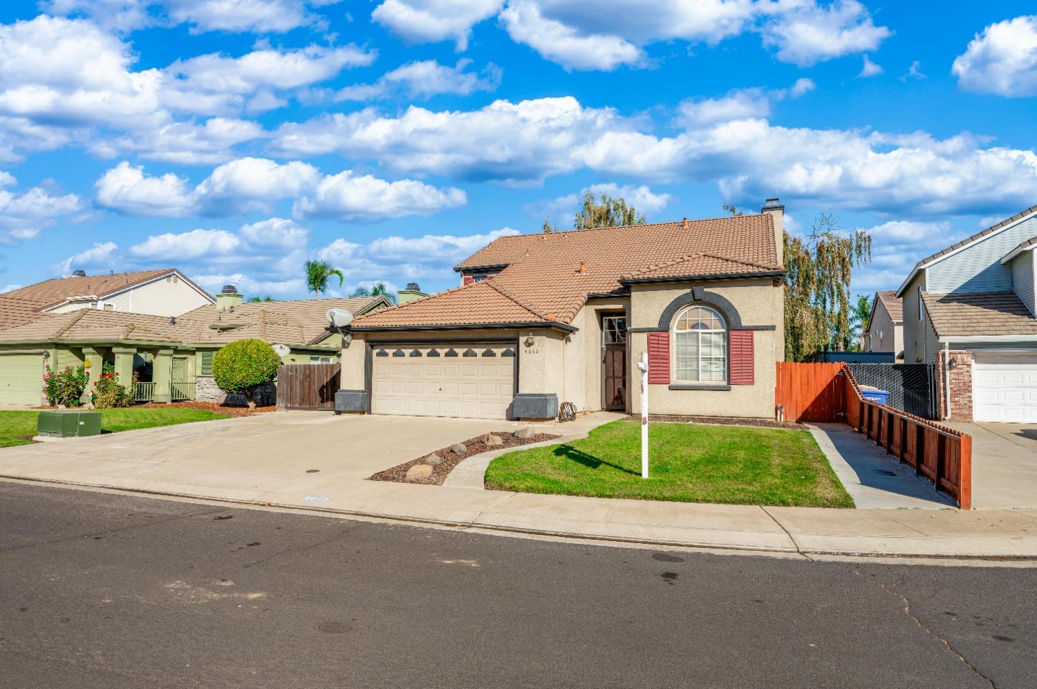 Detail Gallery Image 5 of 48 For 4613 Sun Stone Ct, Salida,  CA 95368 - 3 Beds | 2/1 Baths