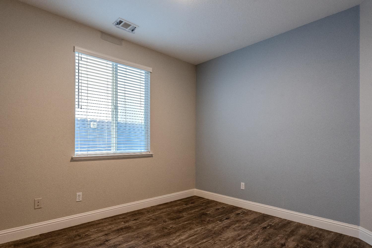 Detail Gallery Image 11 of 20 For 1013 Barbados St, Manteca,  CA 95337 - 3 Beds | 2 Baths