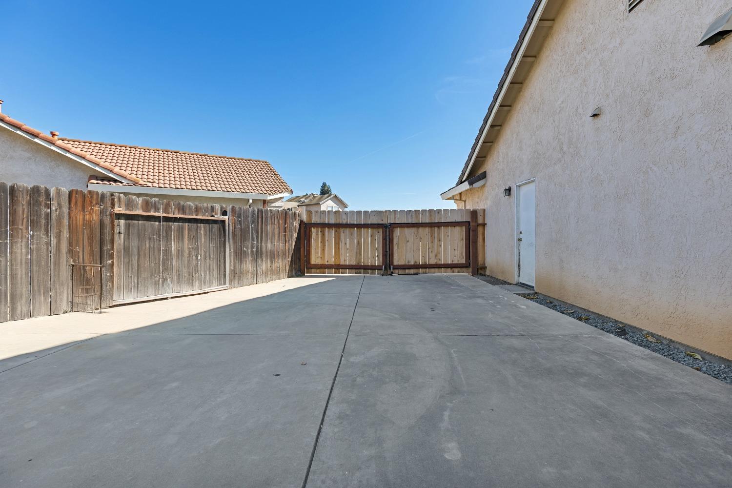 Detail Gallery Image 33 of 36 For 1837 Dove Ct, Lodi,  CA 95240 - 3 Beds | 2 Baths