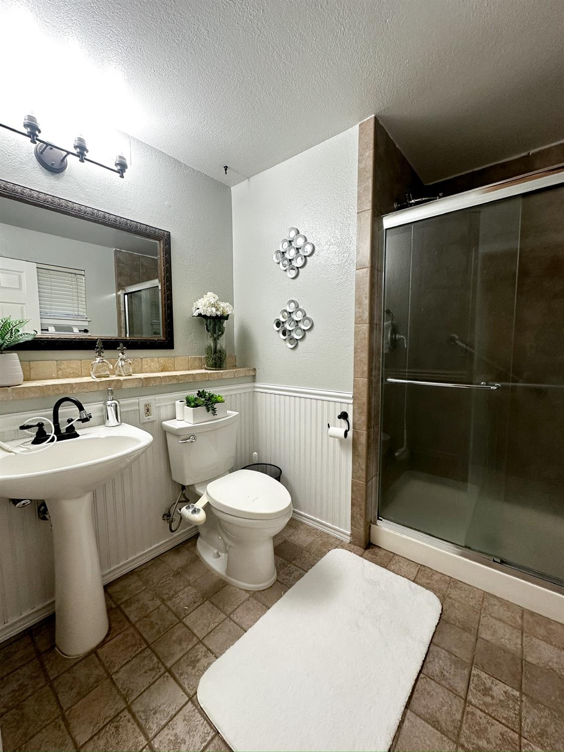 Detail Gallery Image 20 of 29 For 5944 Grant Ave, Carmichael,  CA 95608 - 3 Beds | 2 Baths