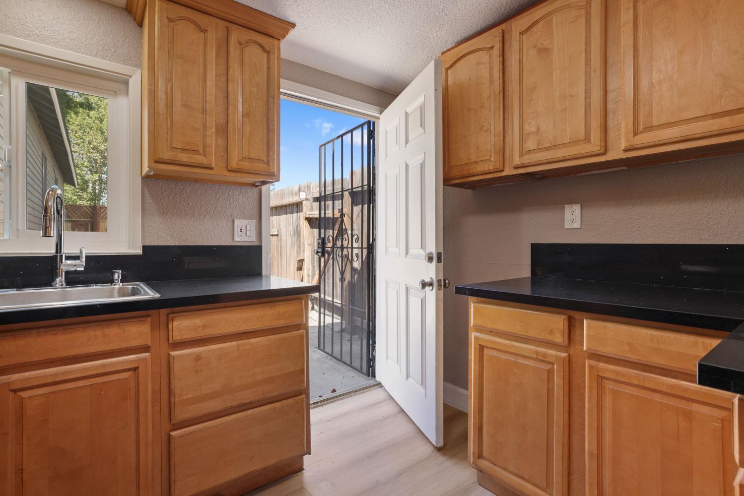 Detail Gallery Image 31 of 40 For 130 2nd St, Ripon,  CA 95366 - 3 Beds | 2 Baths