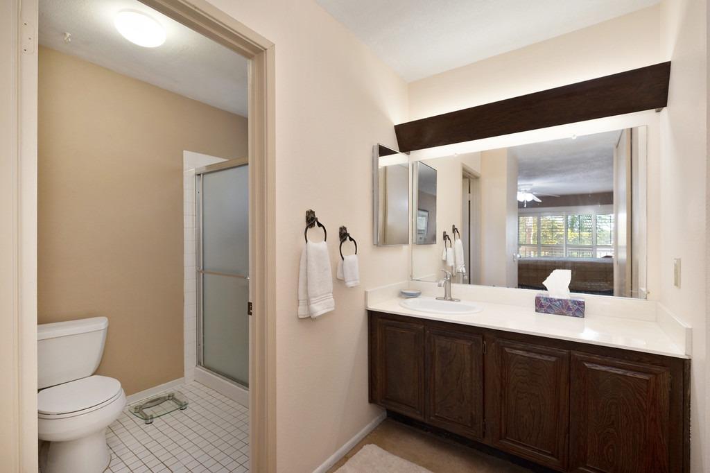 Detail Gallery Image 34 of 49 For 9369 Blue Oak Dr, Orangevale,  CA 95662 - 4 Beds | 2/1 Baths