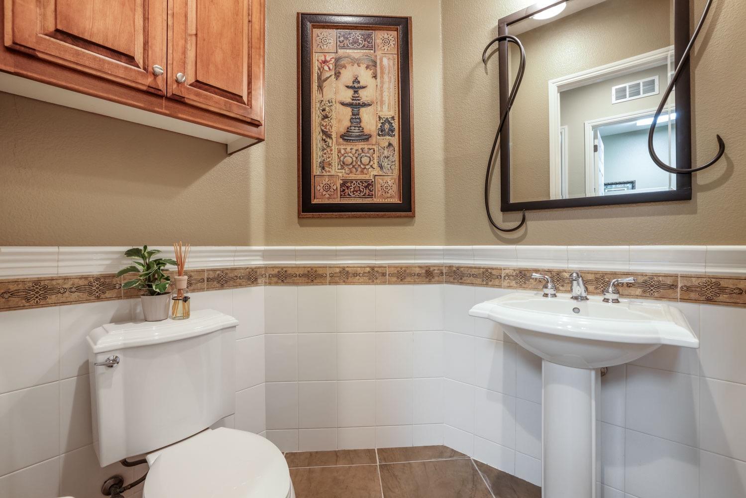 Detail Gallery Image 27 of 66 For 1407 Aldacourrou St, Tracy,  CA 95304 - 4 Beds | 2/1 Baths