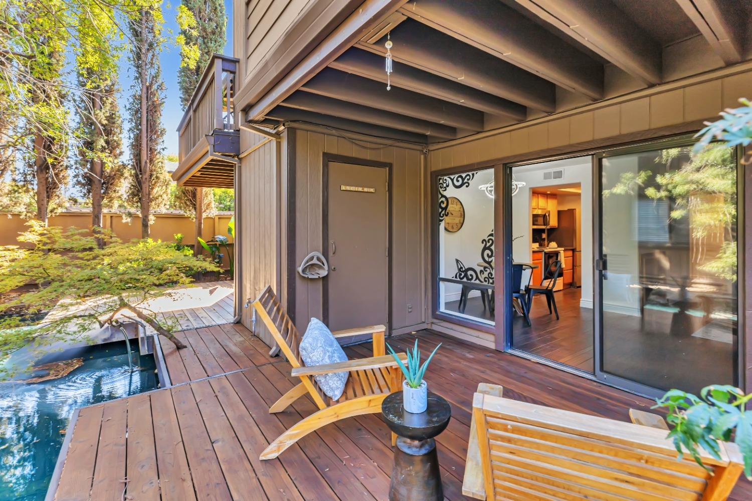 Detail Gallery Image 1 of 1 For 2424 Larkspur Ln #217,  Sacramento,  CA 95825 - 1 Beds | 1 Baths