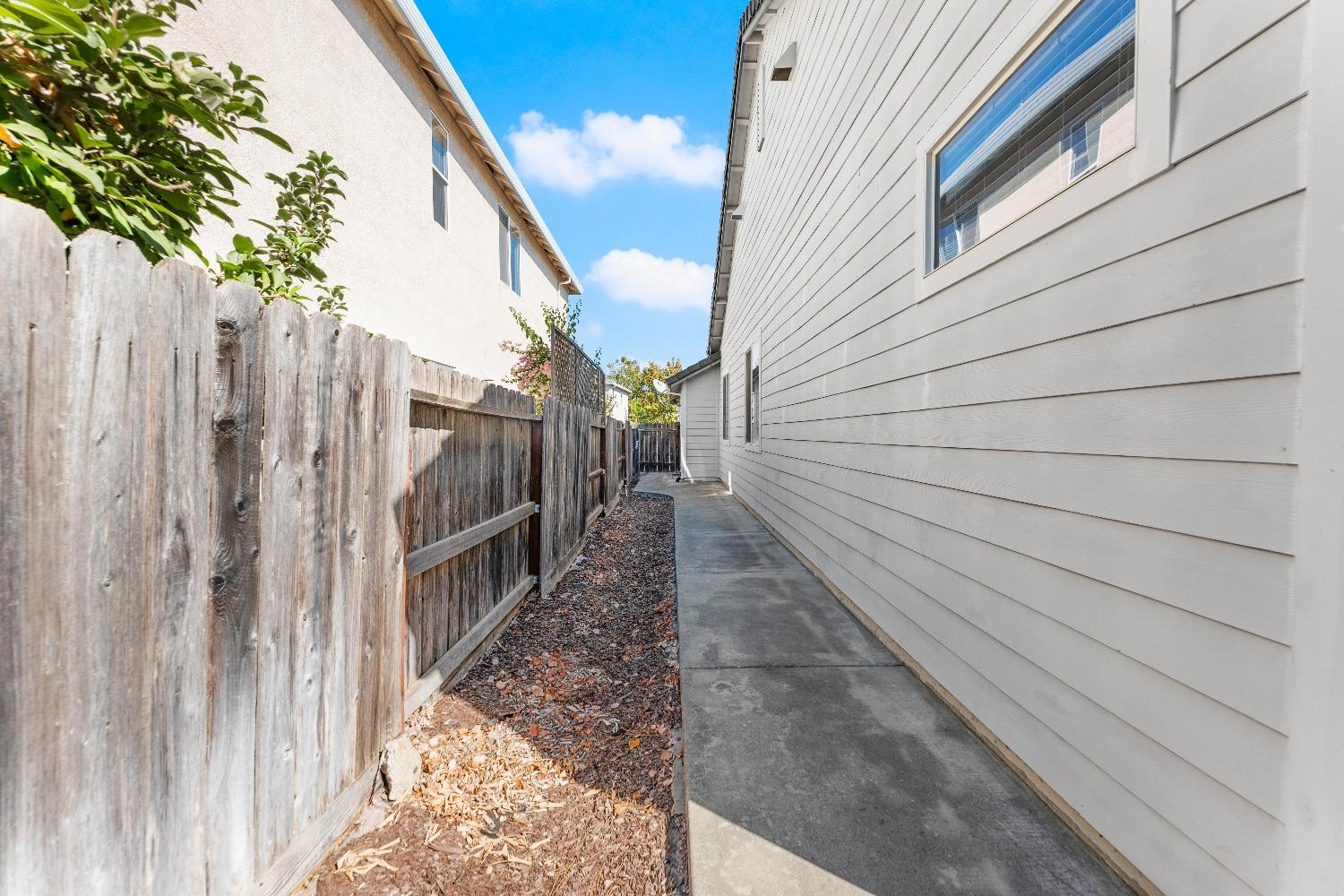 Detail Gallery Image 41 of 51 For 10244 Jenny Lynn Way, Elk Grove,  CA 95757 - 4 Beds | 2 Baths