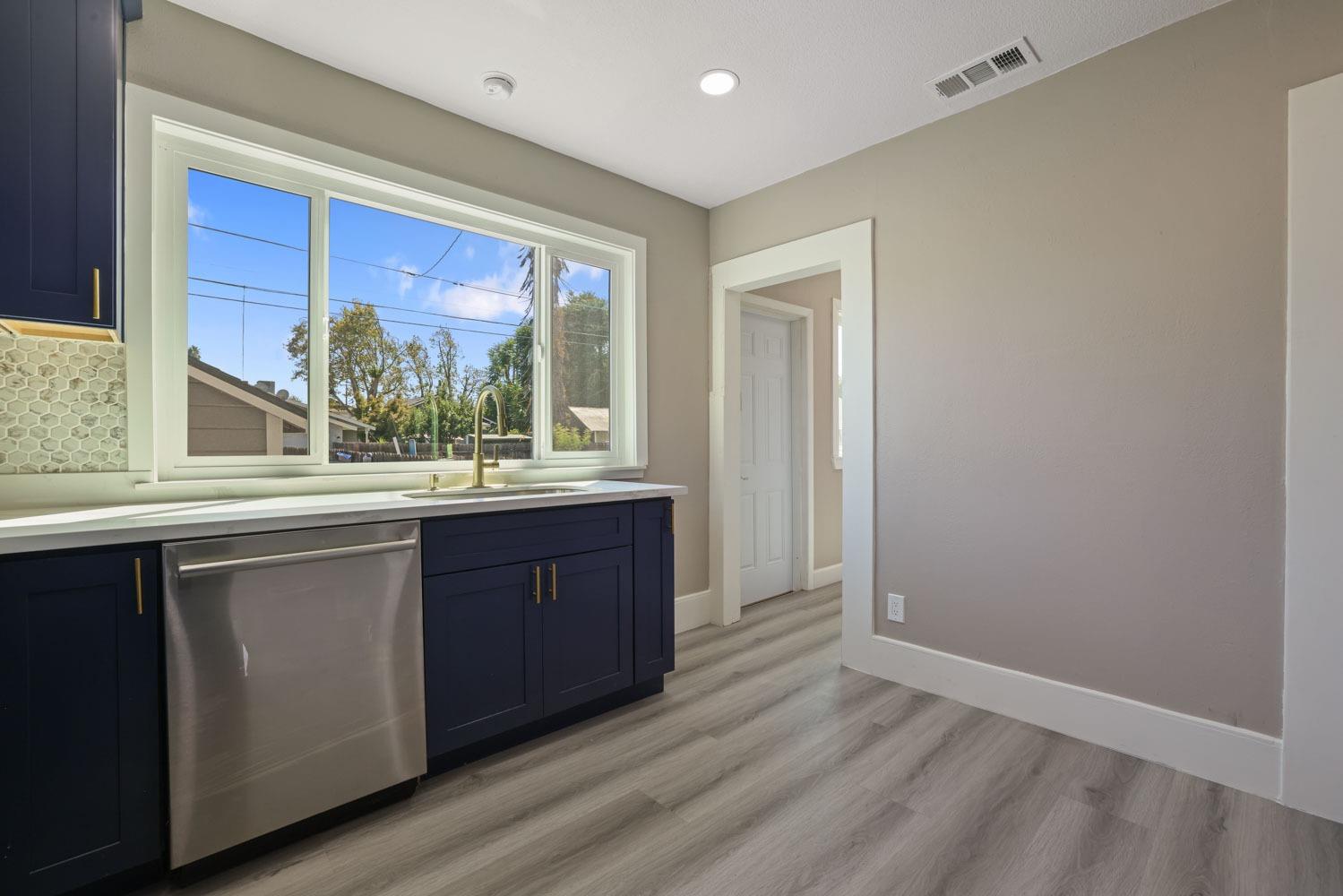 Detail Gallery Image 23 of 40 For 130 2nd St, Ripon,  CA 95366 - 3 Beds | 2 Baths