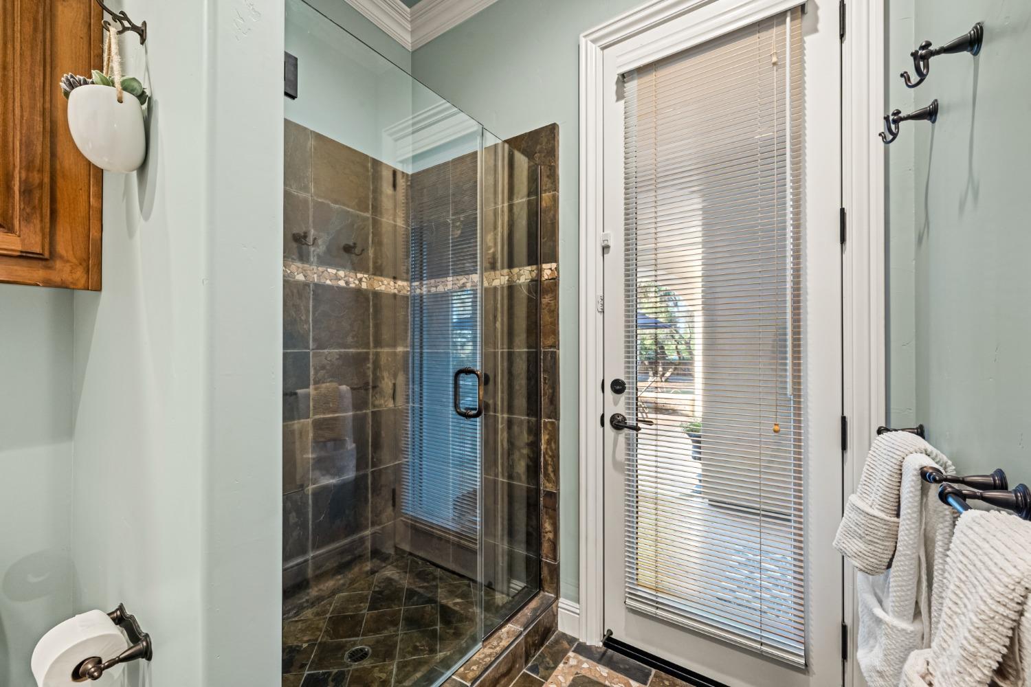 Detail Gallery Image 38 of 75 For 8100 Macargo Ct, Granite Bay,  CA 95746 - 4 Beds | 4/1 Baths