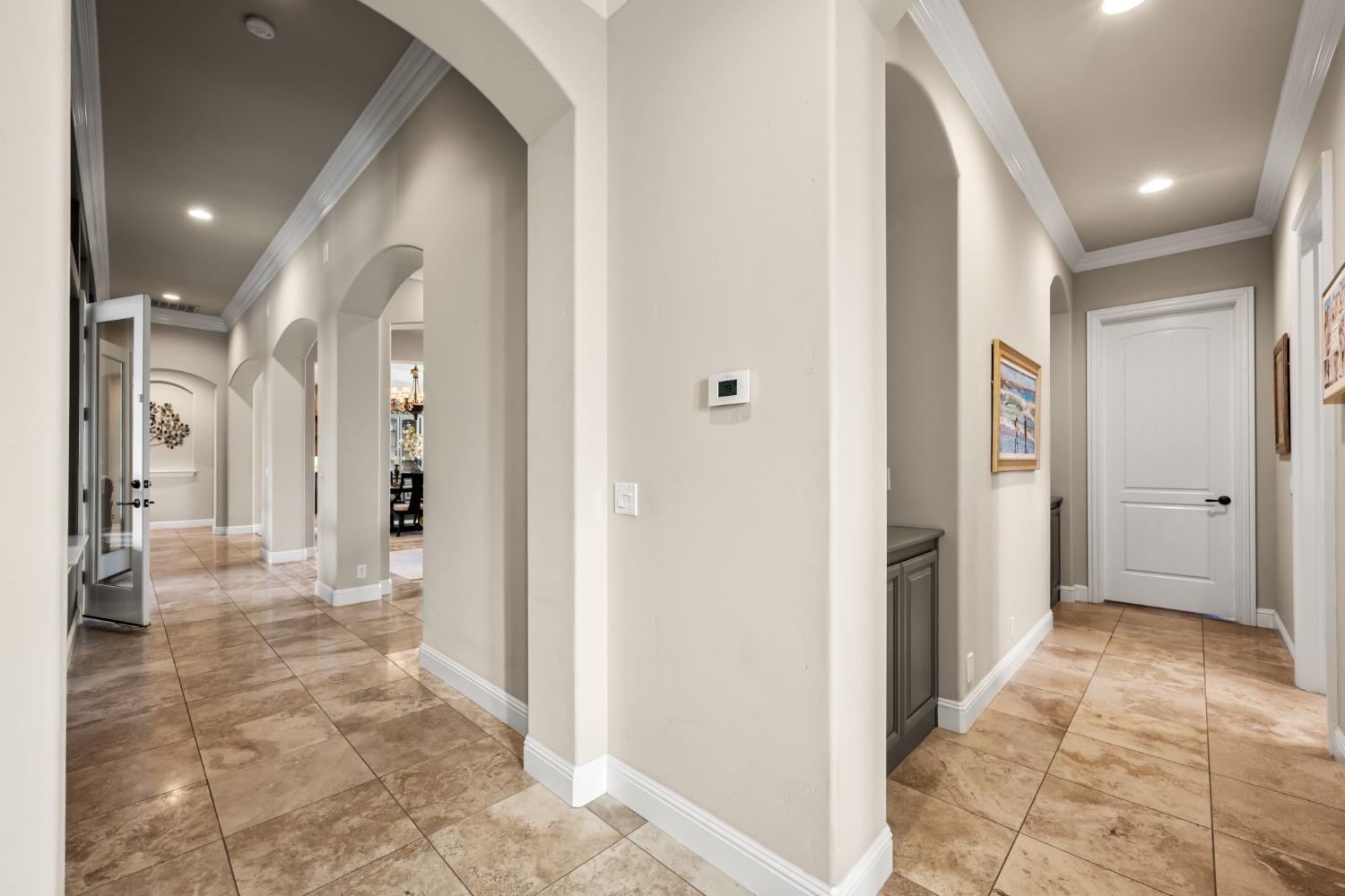 Detail Gallery Image 11 of 75 For 8100 Macargo Ct, Granite Bay,  CA 95746 - 4 Beds | 4/1 Baths