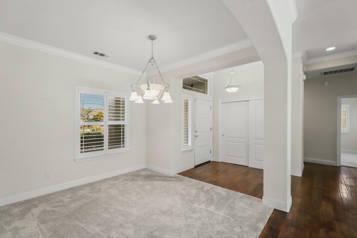 Detail Gallery Image 14 of 65 For 28 River Pointe Ct, Lodi,  CA 95240 - 3 Beds | 2/1 Baths