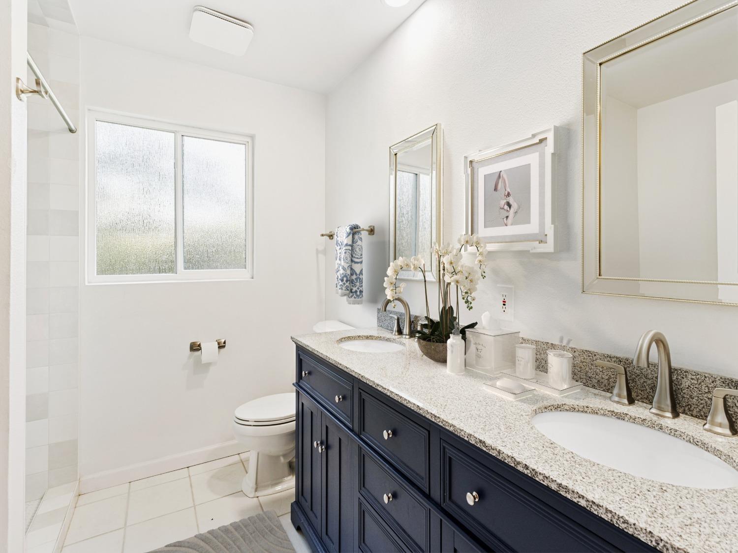 Detail Gallery Image 6 of 37 For 6748 N Pershing Ave, Stockton,  CA 95207 - 3 Beds | 1/1 Baths