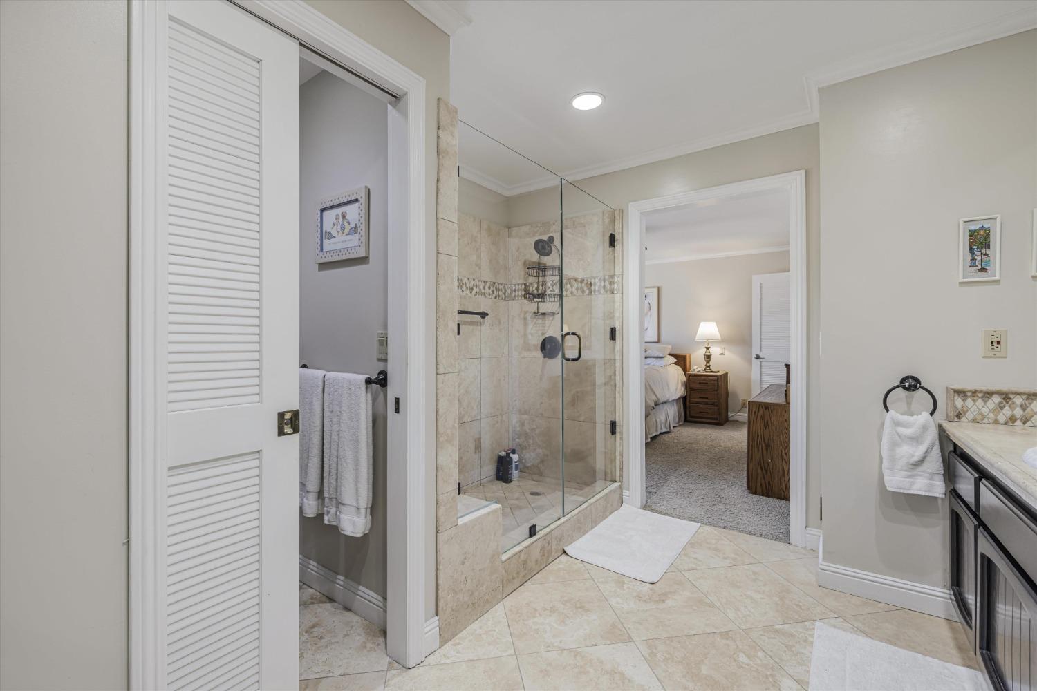 Detail Gallery Image 30 of 39 For 7900 Meadowridge Ct, Fair Oaks,  CA 95628 - 4 Beds | 2/1 Baths