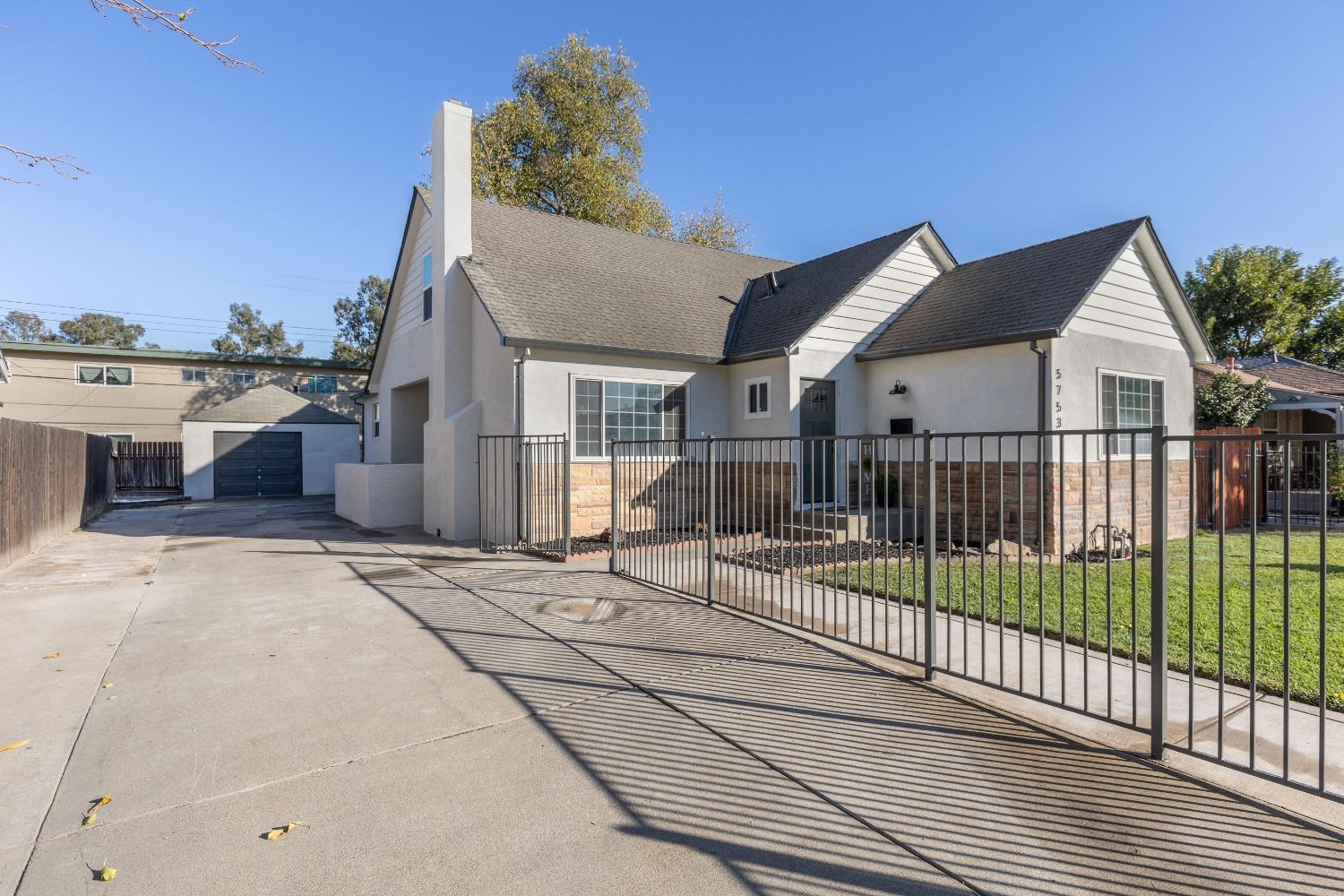 Detail Gallery Image 32 of 39 For 5753 Nina Way, Sacramento,  CA 95824 - 5 Beds | 2 Baths