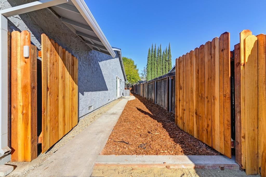 Detail Gallery Image 49 of 50 For 7429 Springvale Way, Citrus Heights,  CA 95621 - 3 Beds | 2 Baths