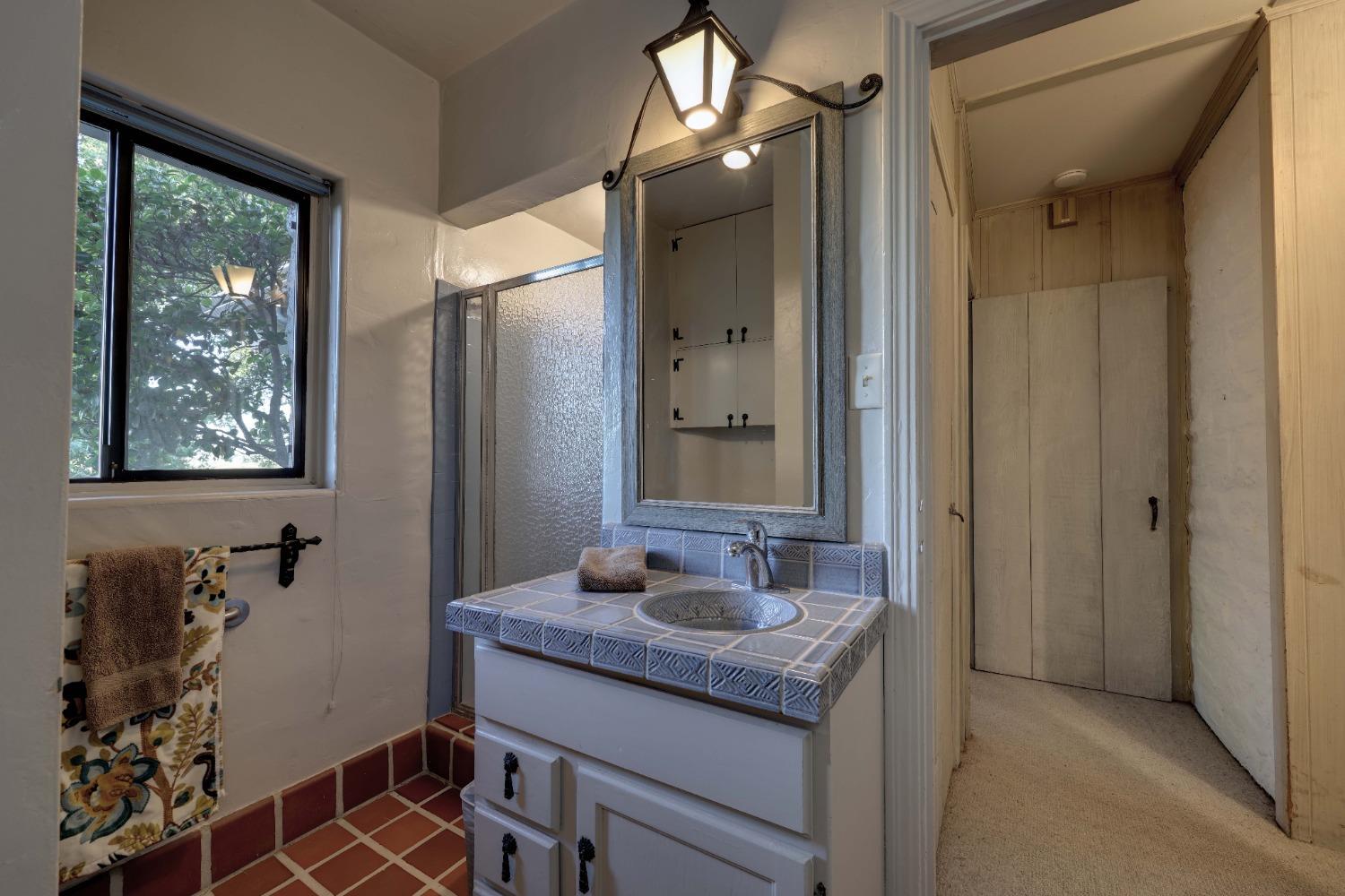 Detail Gallery Image 19 of 50 For 3320 Edgar Ln, Carmichael,  CA 95608 - 3 Beds | 2 Baths