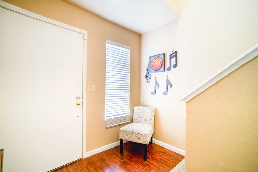 Detail Gallery Image 4 of 22 For 1627 Porter Way, Stockton,  CA 95207 - 2 Beds | 2 Baths