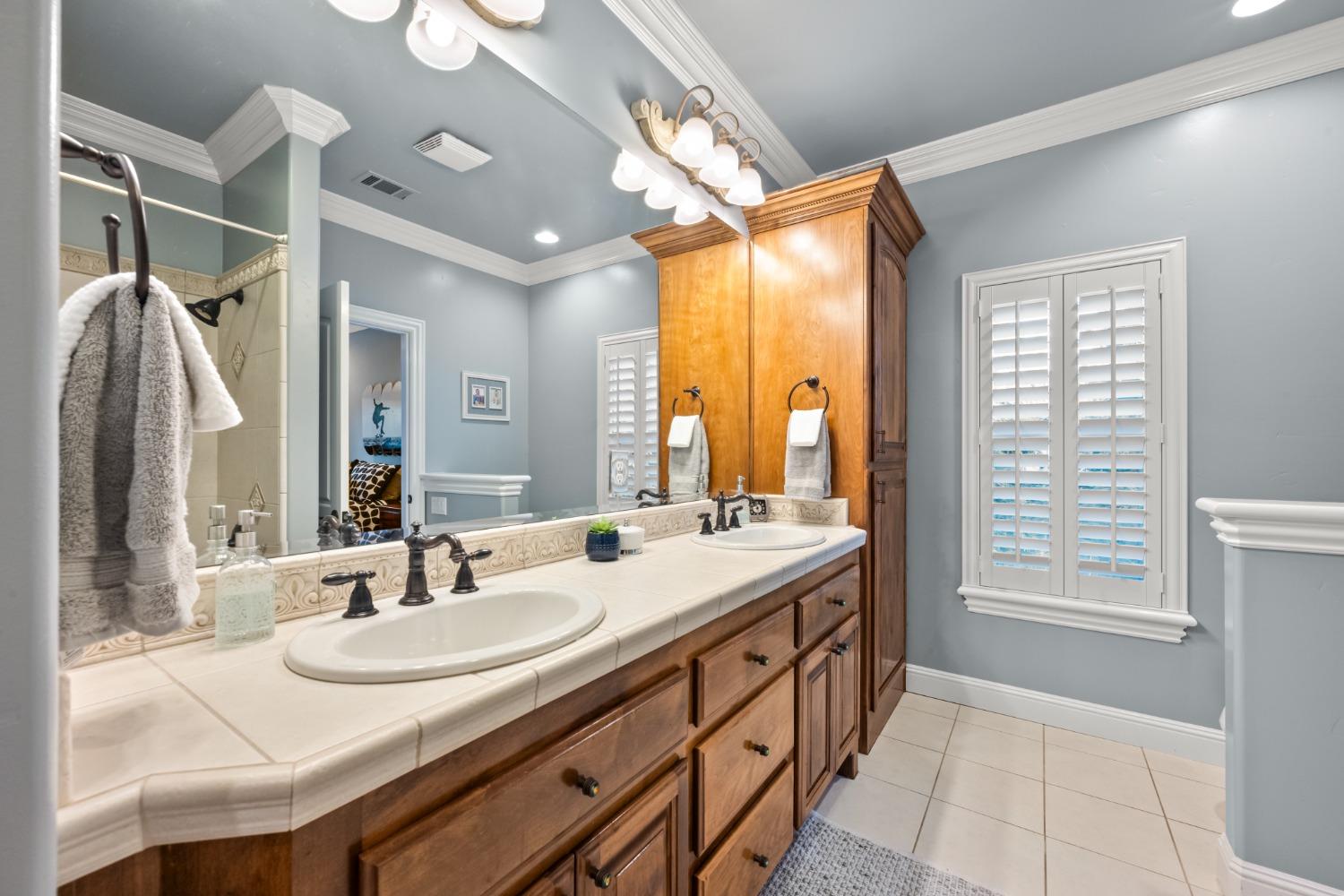 Detail Gallery Image 53 of 75 For 8100 Macargo Ct, Granite Bay,  CA 95746 - 4 Beds | 4/1 Baths