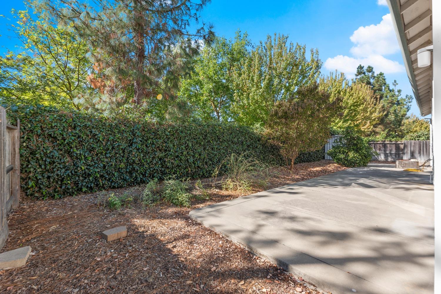 Detail Gallery Image 39 of 51 For 10244 Jenny Lynn Way, Elk Grove,  CA 95757 - 4 Beds | 2 Baths