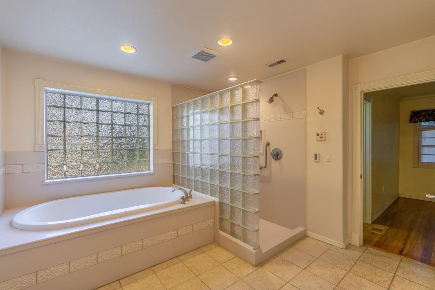 Detail Gallery Image 23 of 34 For 1324 Enslen Ave, Modesto,  CA 95350 - 3 Beds | 2 Baths