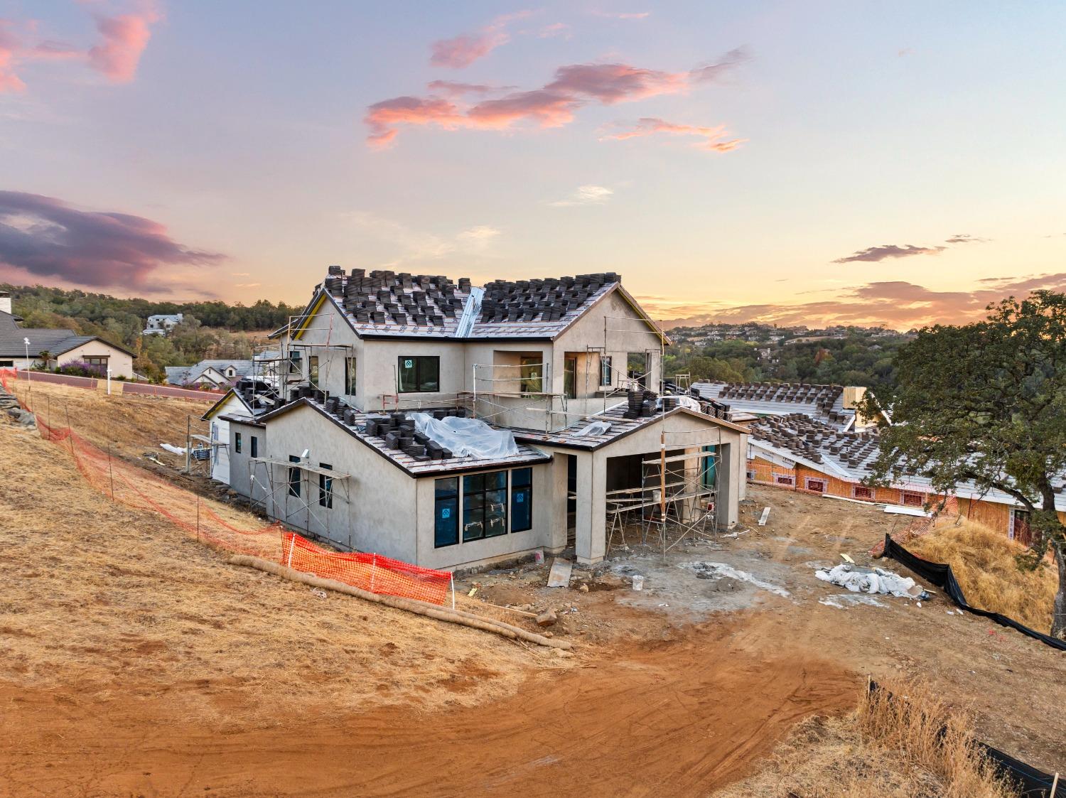 Detail Gallery Image 2 of 27 For 4930 Greyson Crk, El Dorado Hills,  CA 95762 - 5 Beds | 4/1 Baths