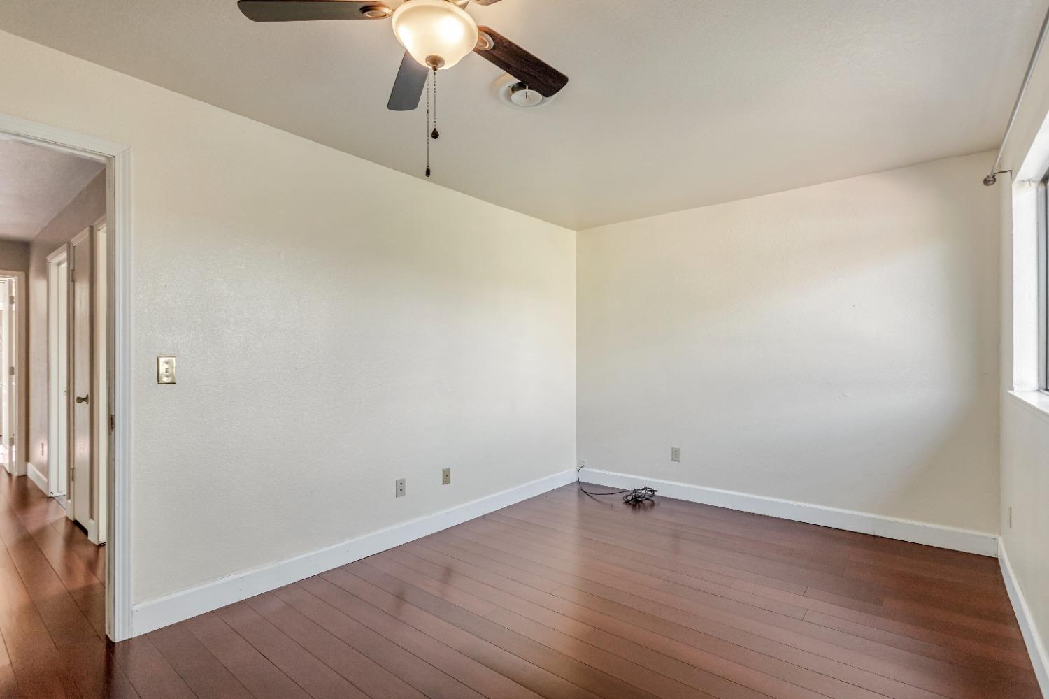 Detail Gallery Image 18 of 56 For 801 Nash #D5,  Hollister,  CA 95023 - 3 Beds | 1/1 Baths