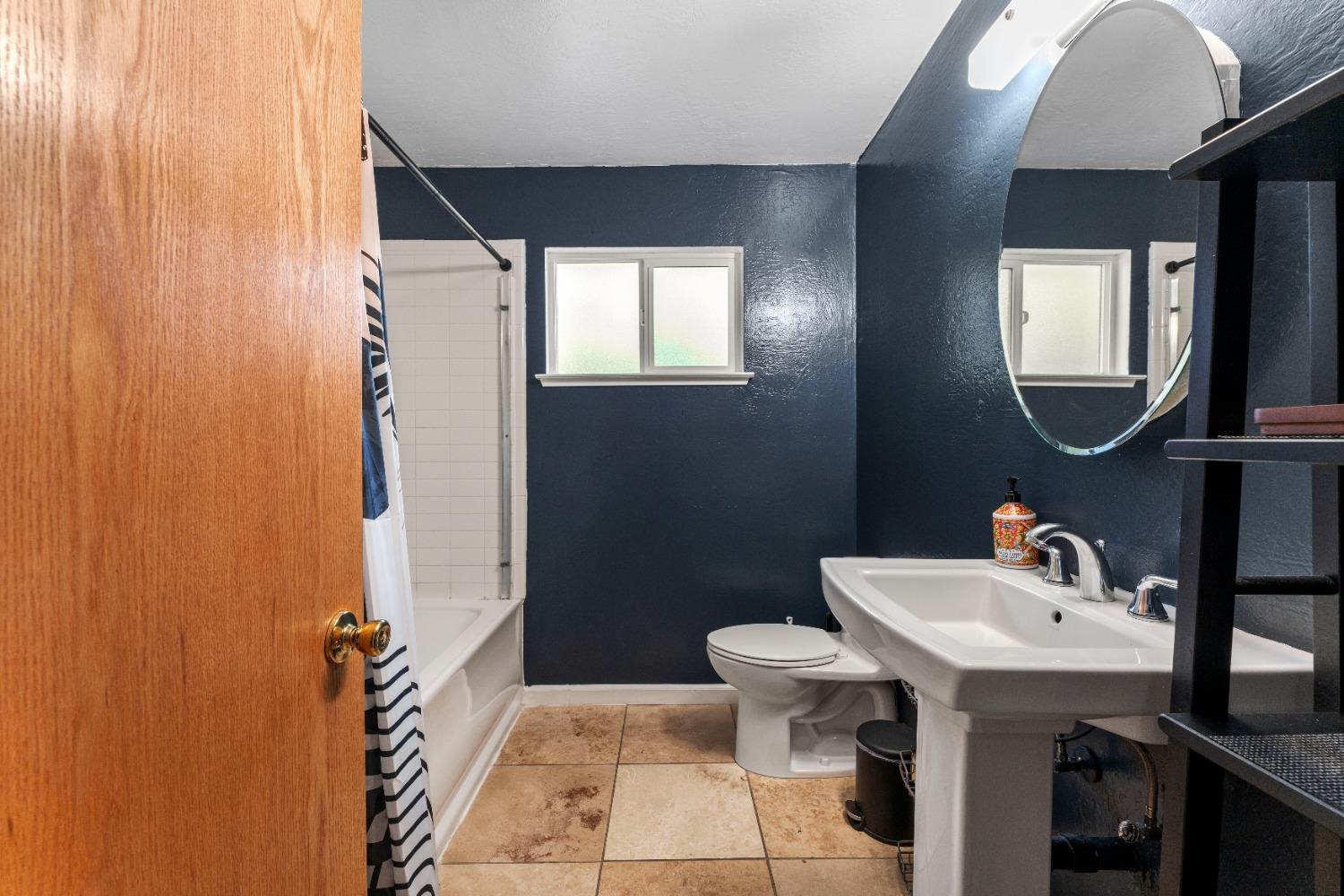 Detail Gallery Image 21 of 25 For 3125 Colorado St, Carmichael,  CA 95608 - 3 Beds | 2 Baths