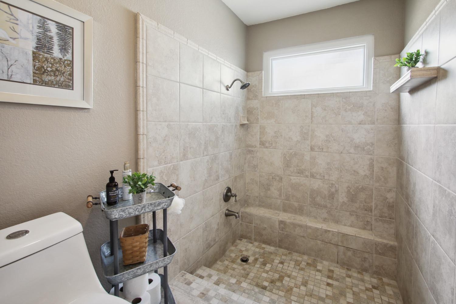 Detail Gallery Image 35 of 58 For 285 Spyglass Ct, Roseville,  CA 95678 - 3 Beds | 2 Baths