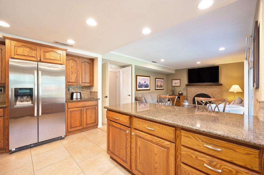 Detail Gallery Image 16 of 49 For 9369 Blue Oak Dr, Orangevale,  CA 95662 - 4 Beds | 2/1 Baths