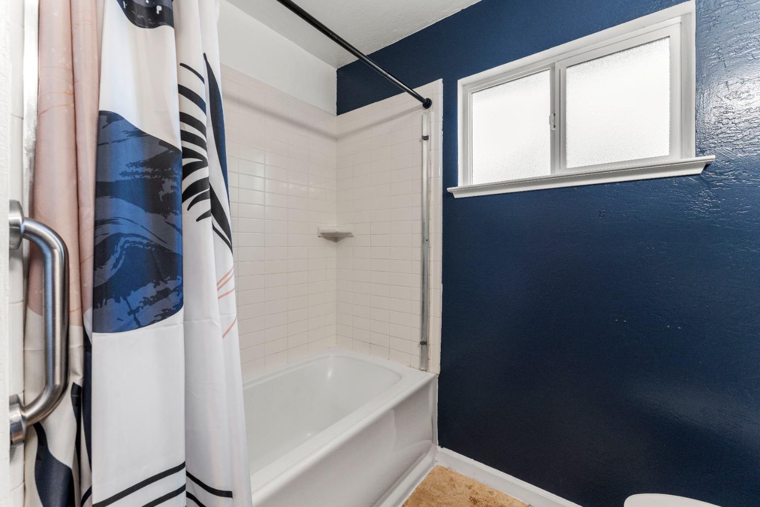 Detail Gallery Image 20 of 25 For 3125 Colorado St, Carmichael,  CA 95608 - 3 Beds | 2 Baths