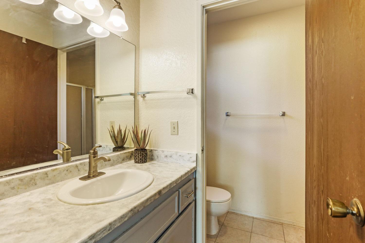 Detail Gallery Image 25 of 41 For 4000 Fara Biundo Dr #7,  Modesto,  CA 95355 - 2 Beds | 2 Baths