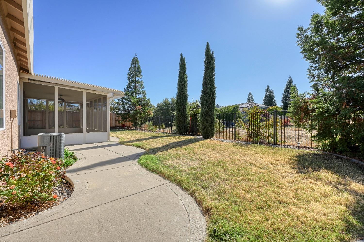 Detail Gallery Image 35 of 46 For 4302 Lakebreeze Dr, Rocklin,  CA 95677 - 5 Beds | 3 Baths