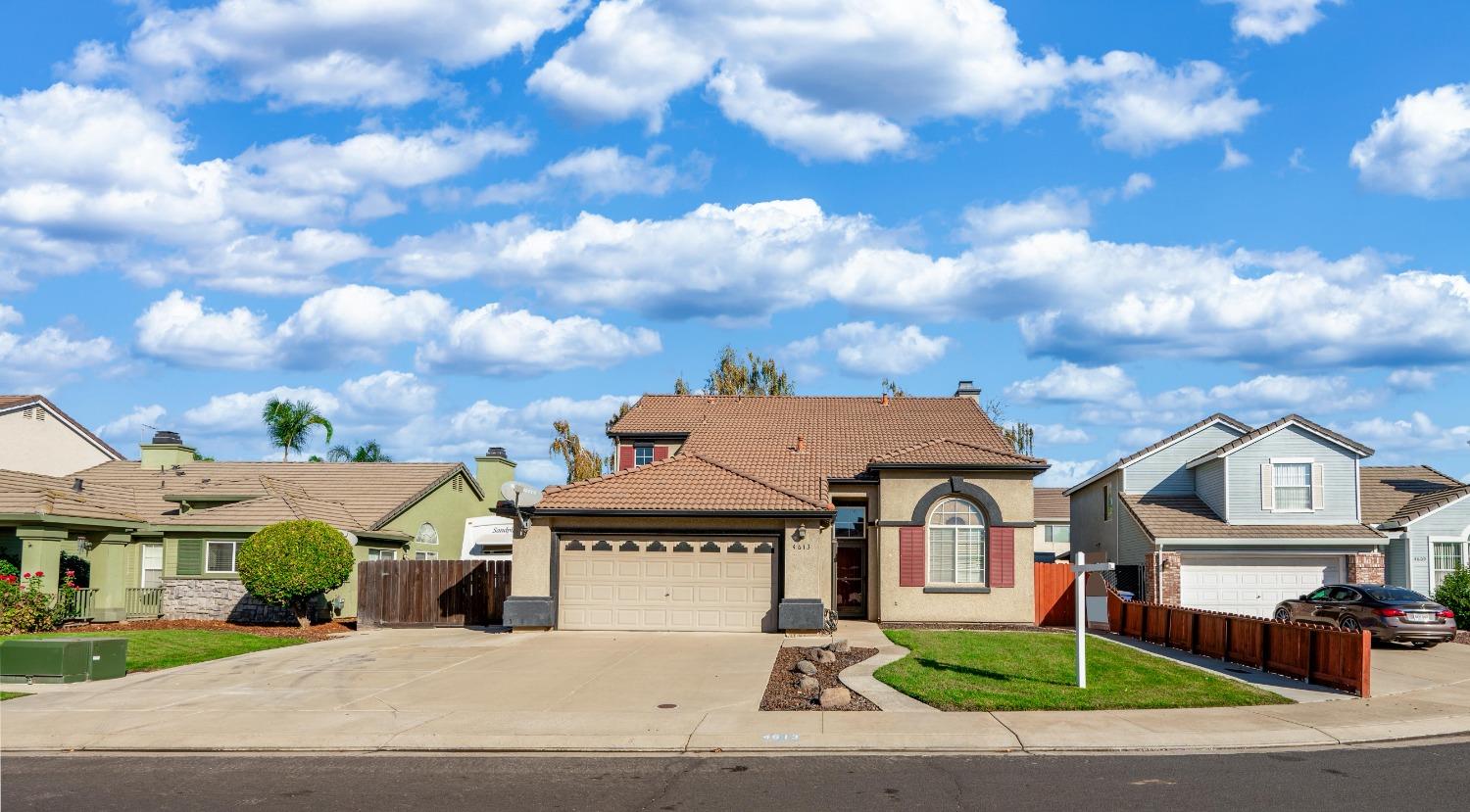 Detail Gallery Image 1 of 48 For 4613 Sun Stone Ct, Salida,  CA 95368 - 3 Beds | 2/1 Baths