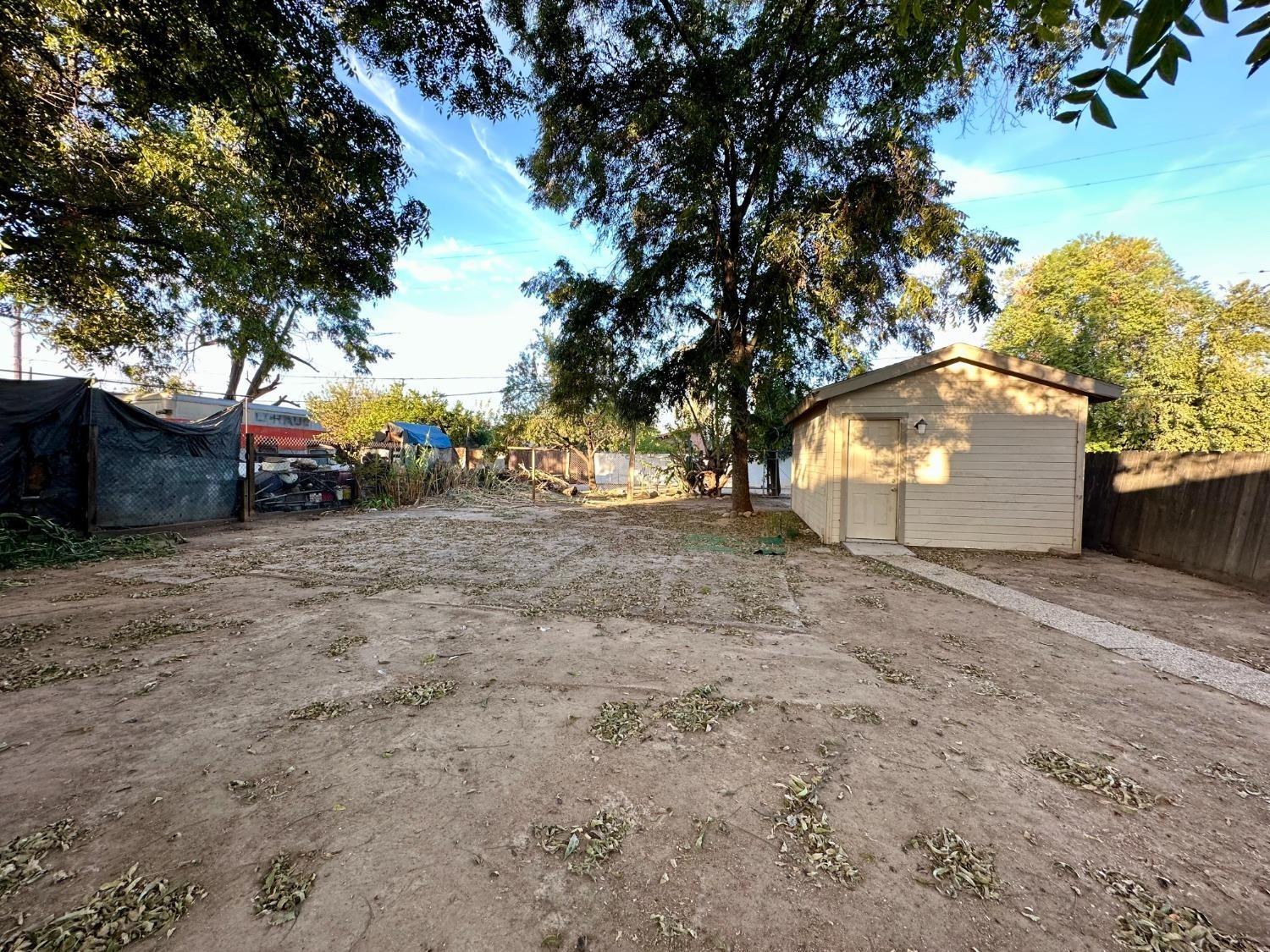 S 9th Street, Fresno, California image 25