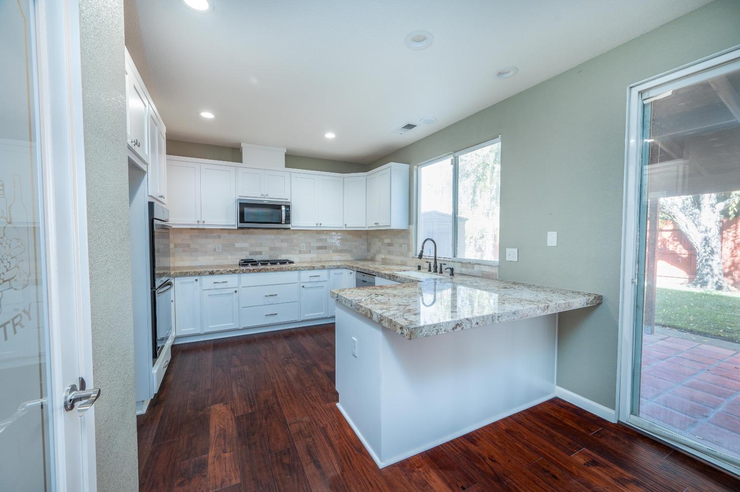 Detail Gallery Image 28 of 48 For 4613 Sun Stone Ct, Salida,  CA 95368 - 3 Beds | 2/1 Baths