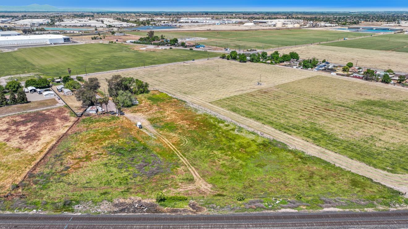 Detail Gallery Image 29 of 39 For 18328 S Mckinley, Manteca,  CA 95337 - 2 Beds | 1 Baths