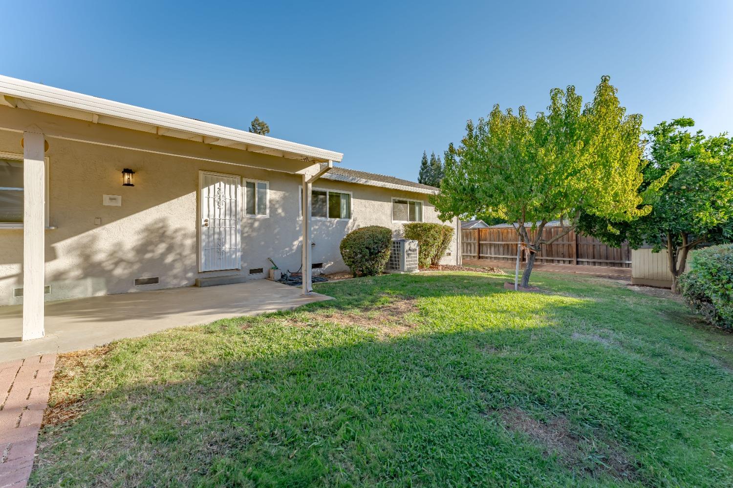 Detail Gallery Image 37 of 42 For 6836 Westmore Way, Carmichael,  CA 95608 - 4 Beds | 2 Baths