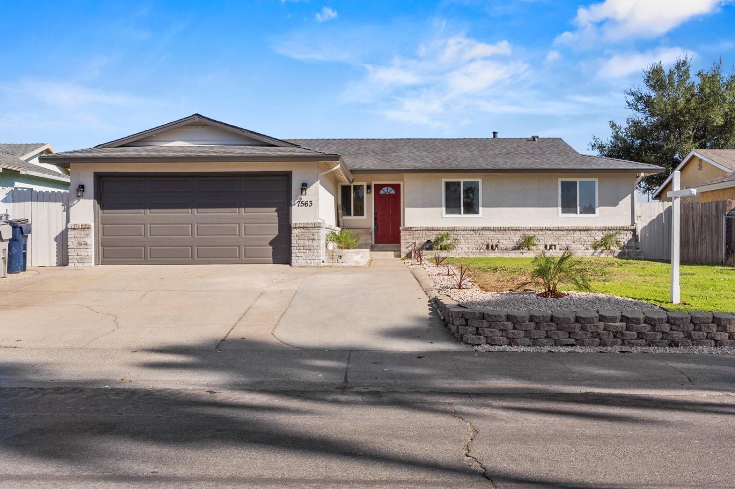 Detail Gallery Image 1 of 1 For 7563 32nd St, Sacramento,  CA 95822 - 3 Beds | 2 Baths