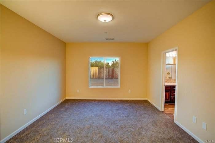 Detail Gallery Image 8 of 11 For 401 Oleander Ct, Chowchilla,  CA 93610 - 4 Beds | 2 Baths