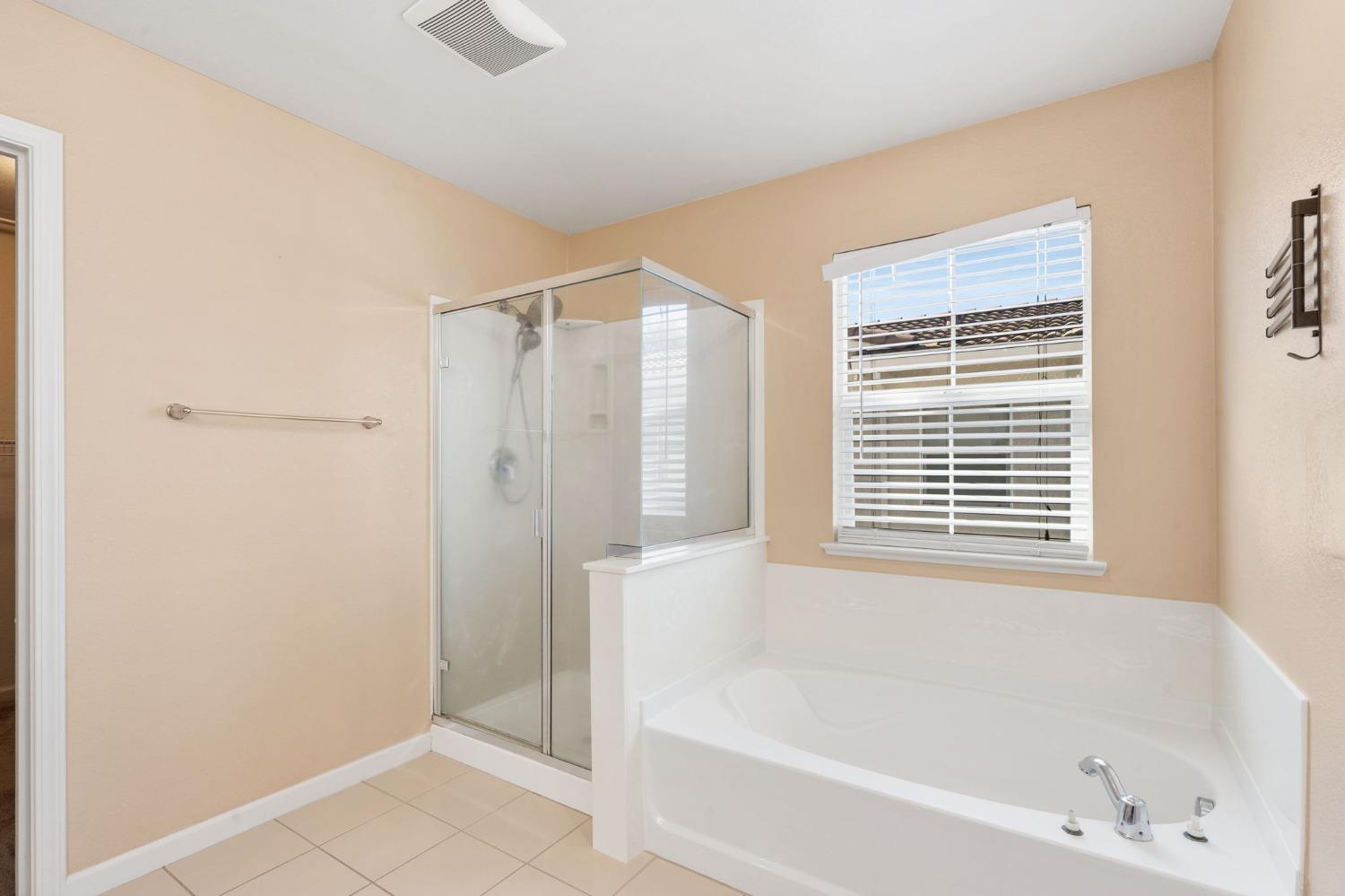 Detail Gallery Image 18 of 30 For 191 Caravaggio Cir, Sacramento,  CA 95835 - 3 Beds | 2/1 Baths