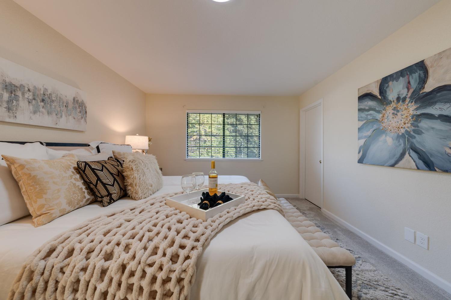 Detail Gallery Image 28 of 52 For 5539 Danjac Cir, Sacramento,  CA 95822 - 5 Beds | 2/1 Baths