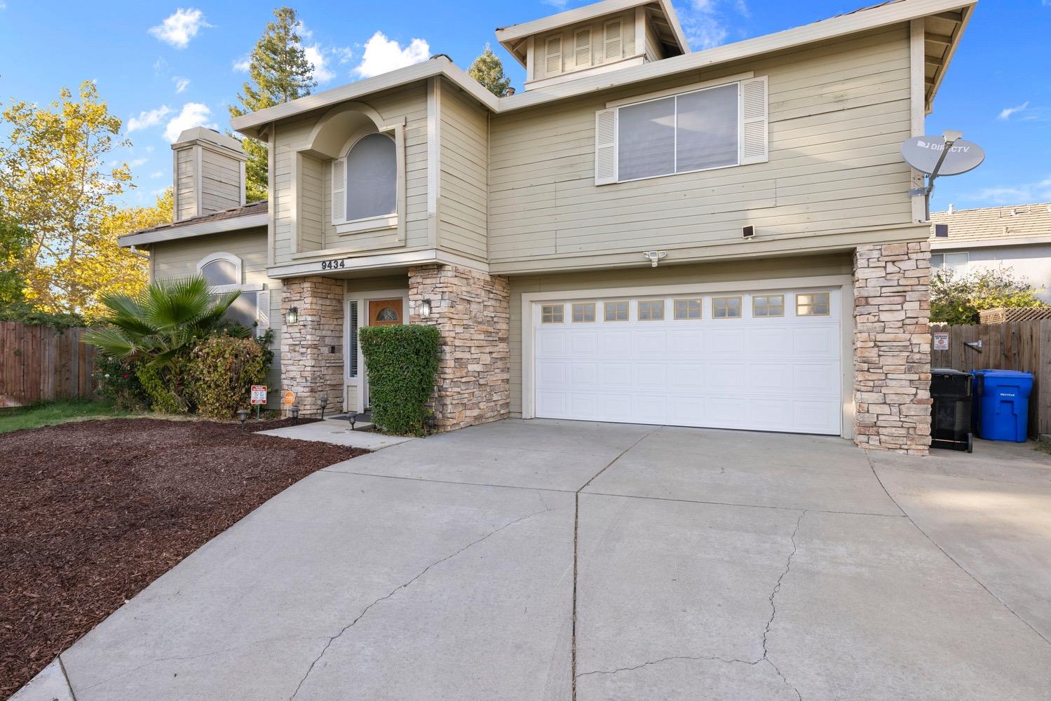 Detail Gallery Image 2 of 33 For 9434 Cross Fox Way, Elk Grove,  CA 95758 - 3 Beds | 2/1 Baths