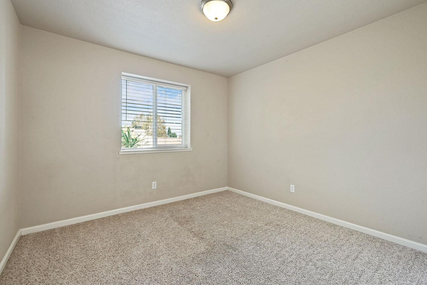 Detail Gallery Image 31 of 42 For 431 via Marco Ln, Lodi,  CA 95240 - 4 Beds | 2/1 Baths