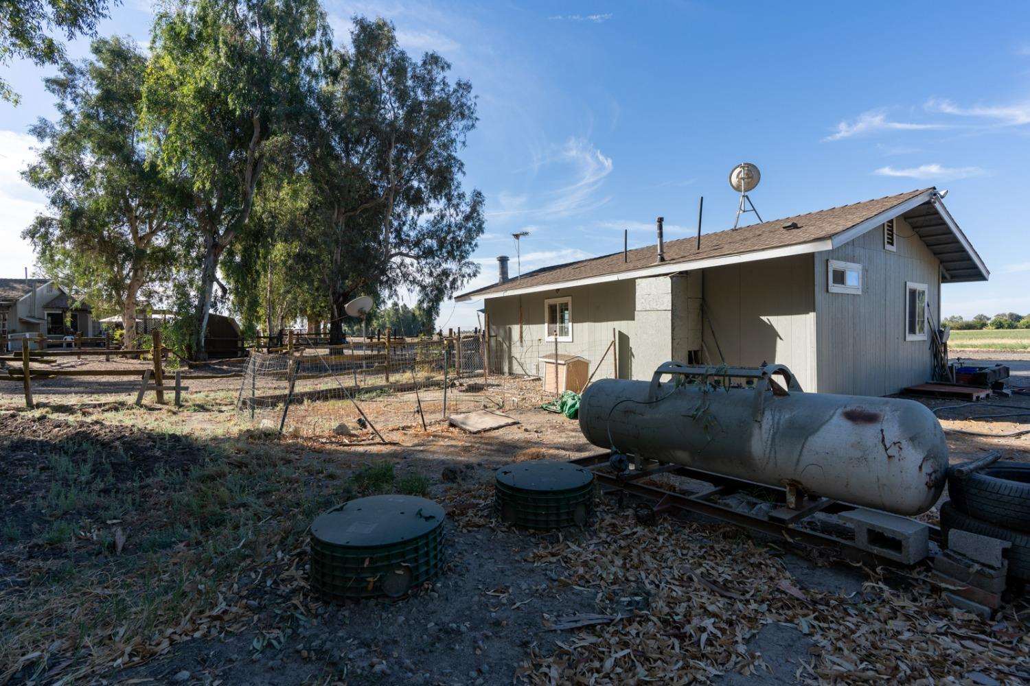 Detail Gallery Image 47 of 60 For 16761 Millux Ave, Dos Palos,  CA 93620 - 3 Beds | 1/1 Baths