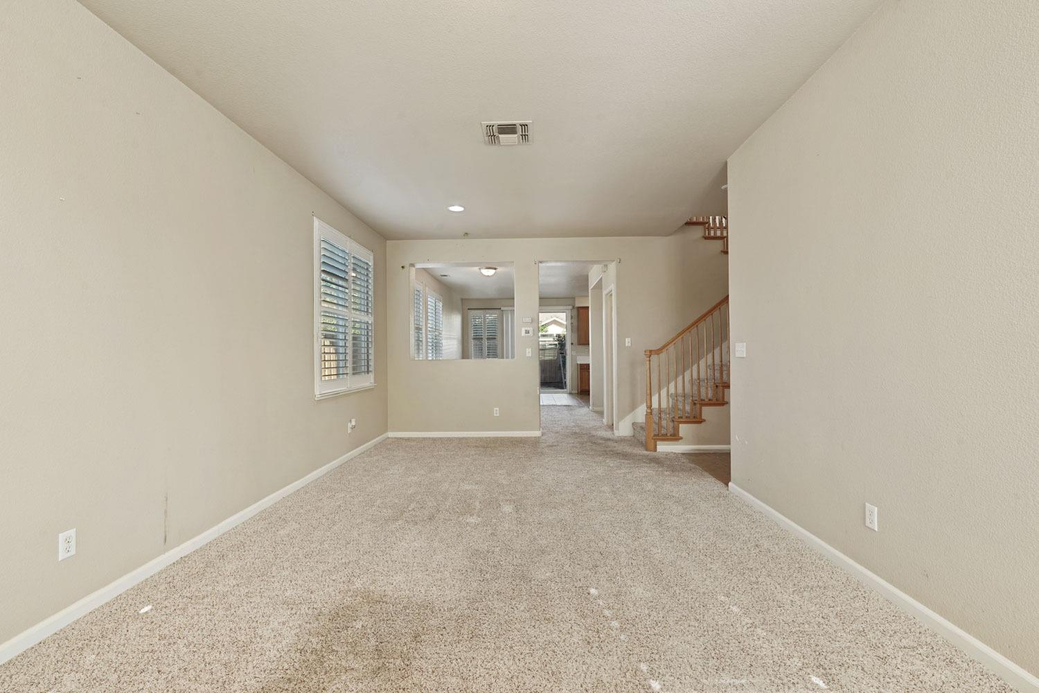 Detail Gallery Image 14 of 42 For 431 via Marco Ln, Lodi,  CA 95240 - 4 Beds | 2/1 Baths