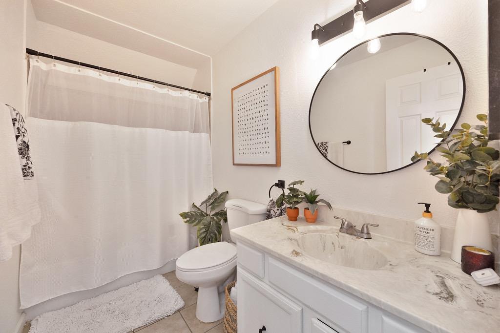 Detail Gallery Image 34 of 72 For 2511 Big Strike Trl, Cool,  CA 95614 - 4 Beds | 2/1 Baths