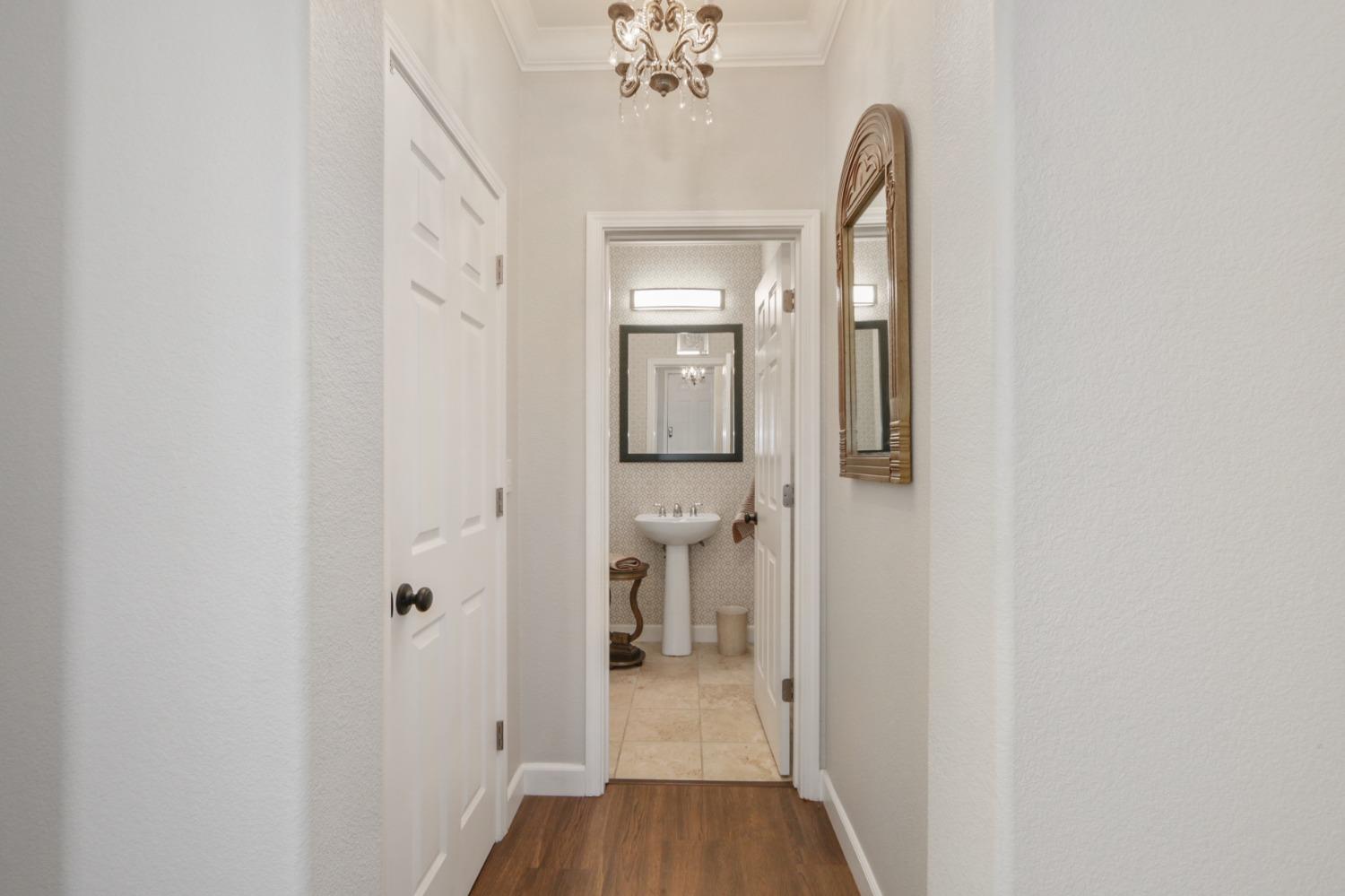 Detail Gallery Image 46 of 58 For 8397 Crystal Walk Cir, Elk Grove,  CA 95758 - 4 Beds | 2/1 Baths