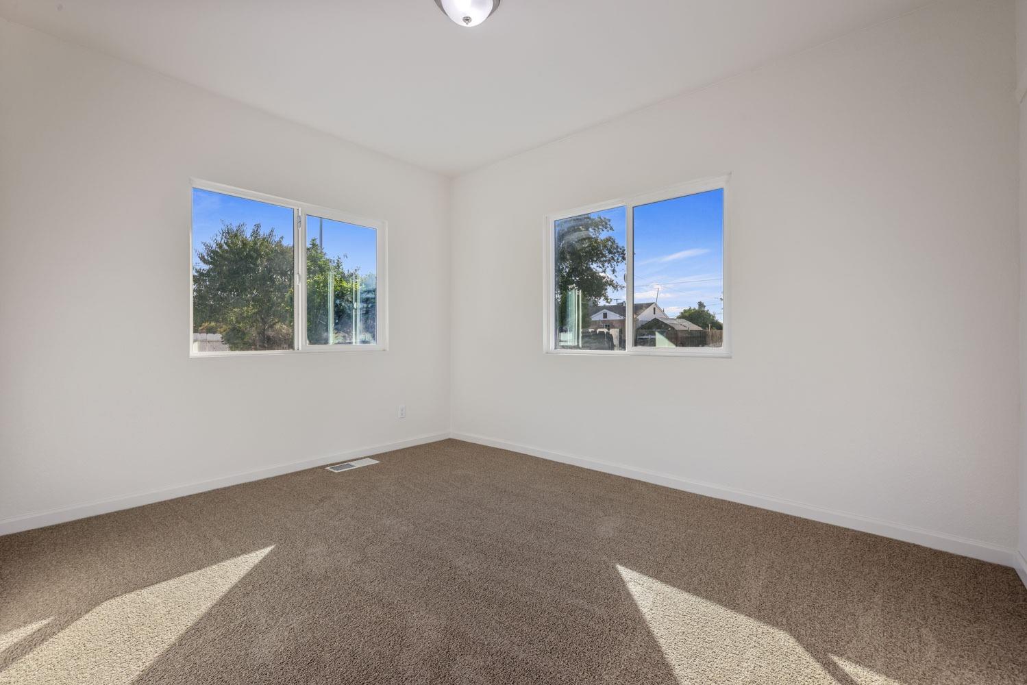 Detail Gallery Image 10 of 41 For 334 Vermont Ave, Turlock,  CA 95380 - 3 Beds | 2 Baths