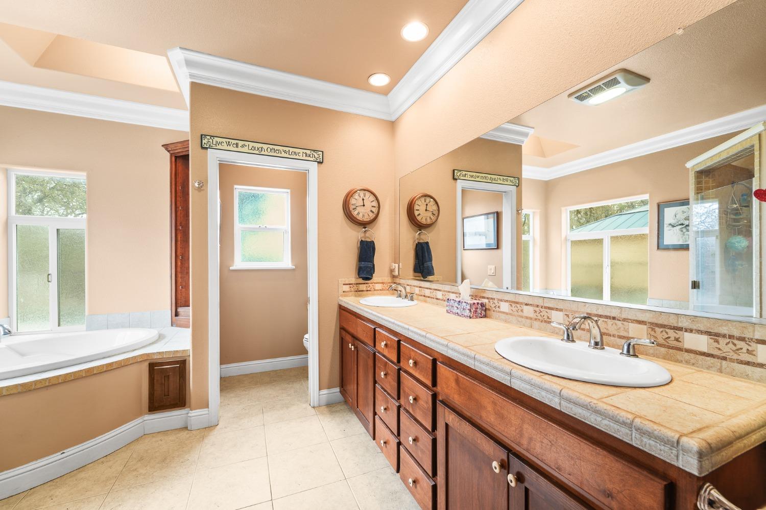 Detail Gallery Image 27 of 85 For 260 Orange Ave, Bangor,  CA 95914 - 3 Beds | 2/2 Baths